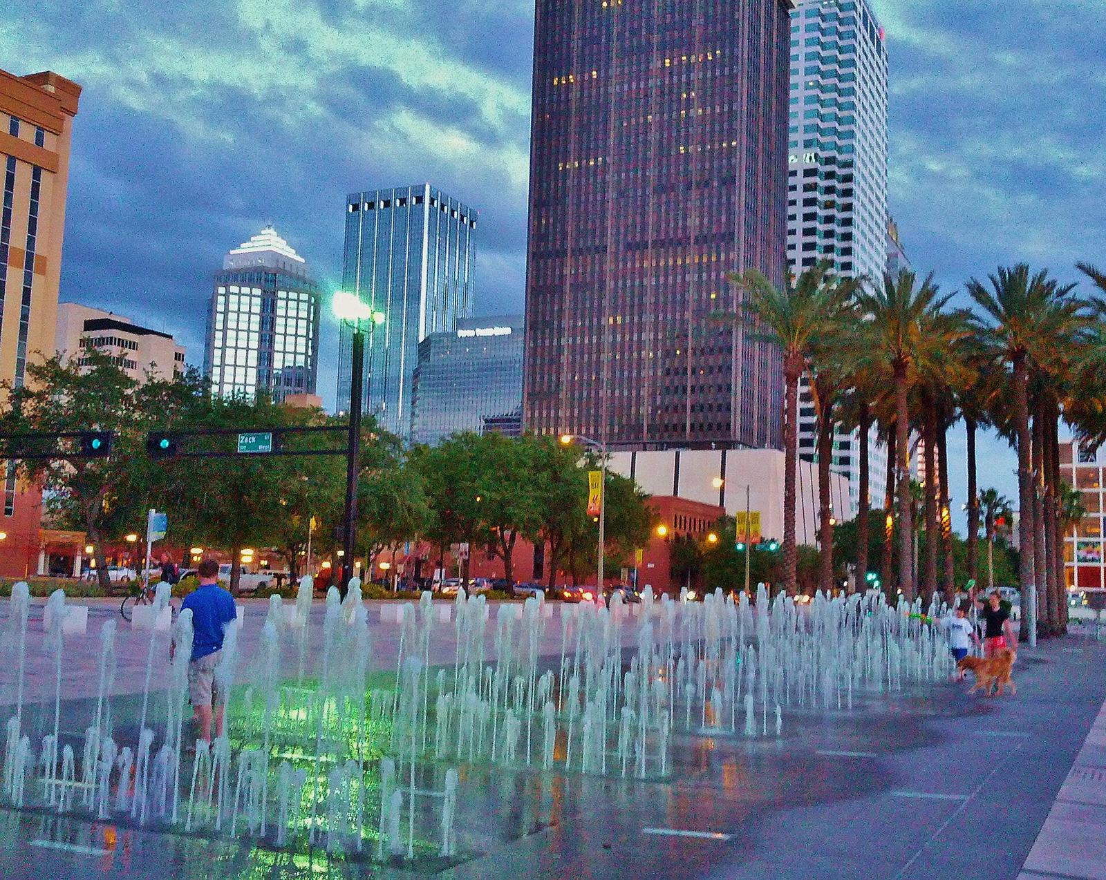 Tampa's Summer Waterfront Workouts Draw Hundreds Together